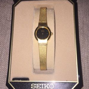 Ladies Gold Seiko Sizable Watch. Brand New